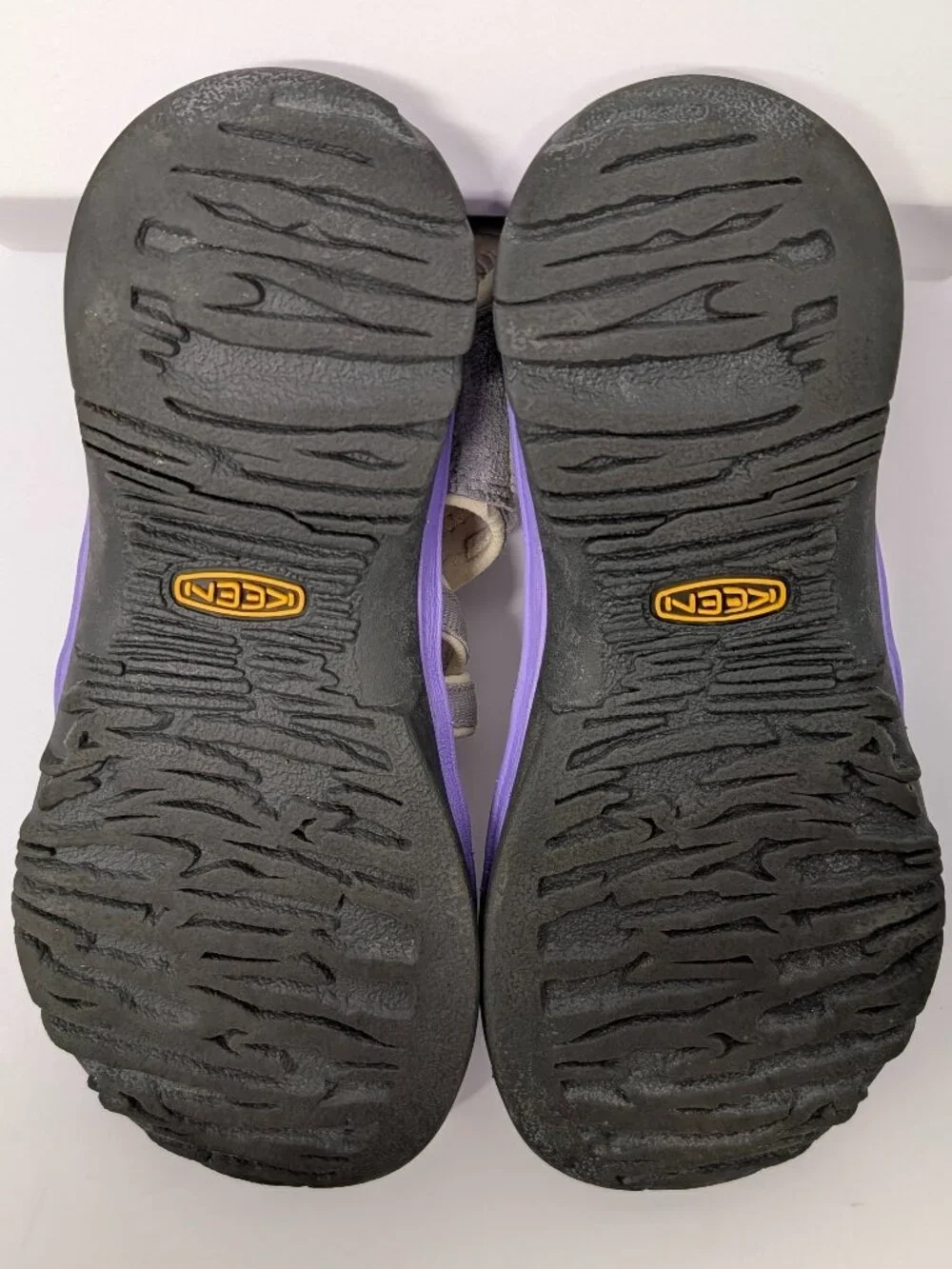 KEEN Whisper Sandal in Light Grey & Orchid